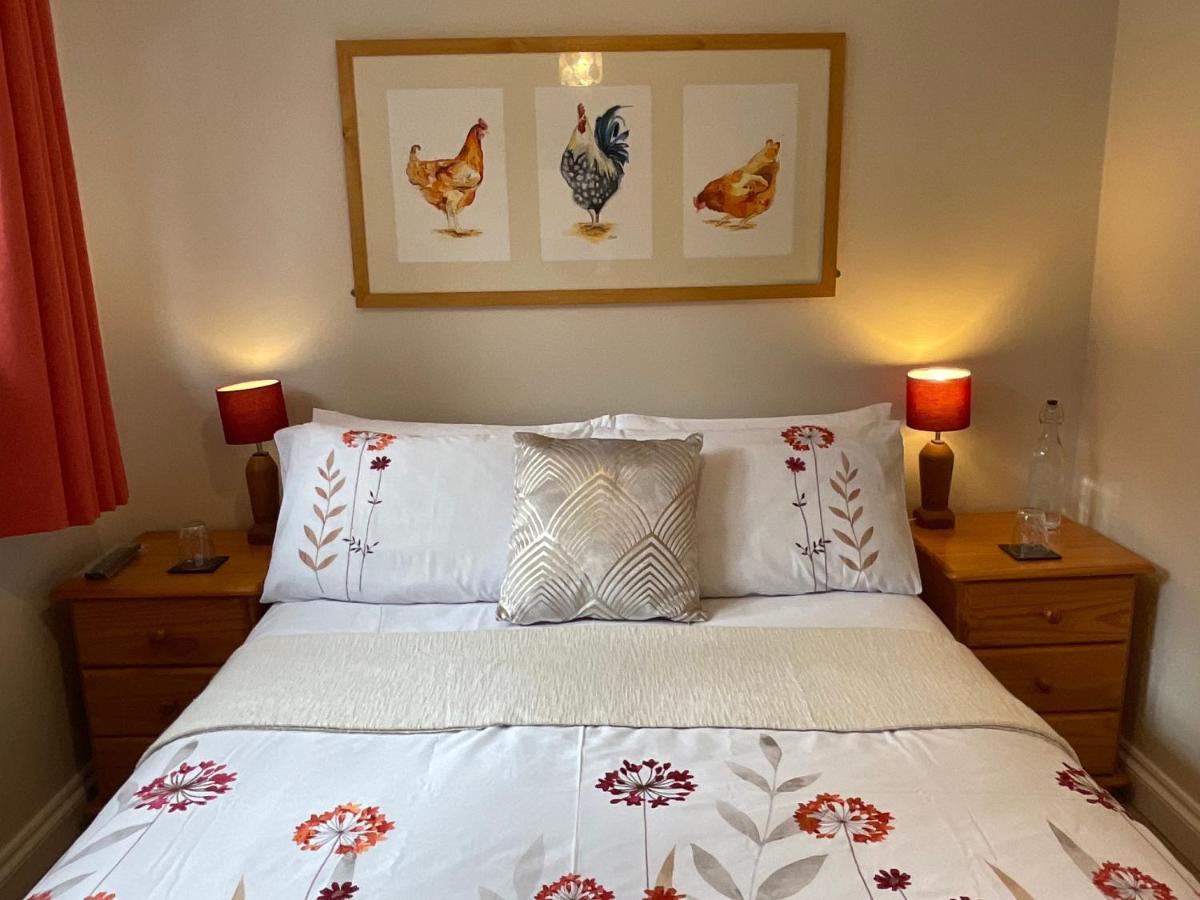 The Great Grubb Bed & Breakfast ทอตเนส ภายนอก รูปภาพ